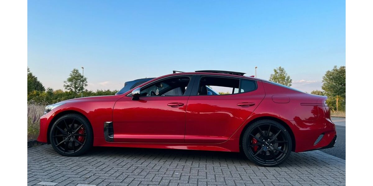 Kia Stinger 131.000 km 22.900 &euro; Grevenbroich 41517
