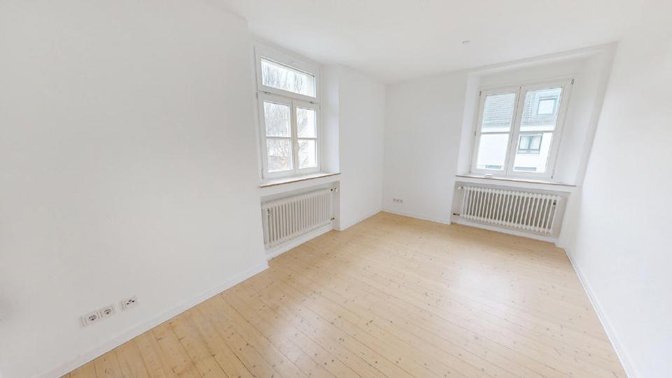 Erftstadt-Lechenich! Zeit für etwas Besonderes! Saniertes Altbau-Miethaus in historischer Hofanlage mit viel Platz für die ganze Familie! Erstklassige Wohnlage! (SN 4944) 7 zimmer