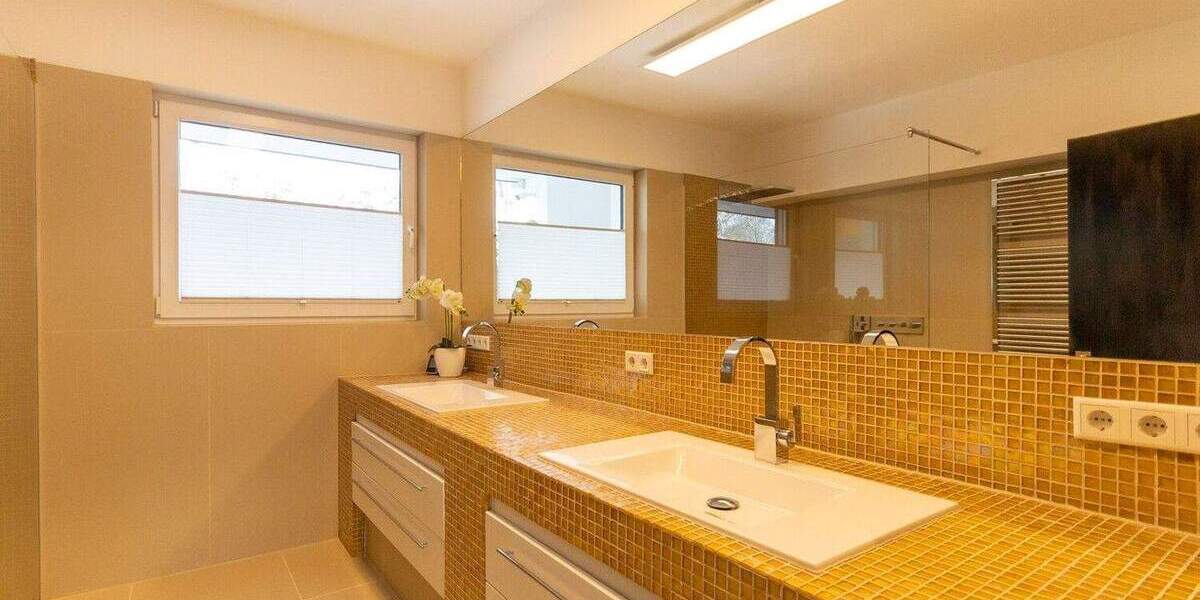 Einfamilienhaus Neuss Selikum - 9 Zimmer, 390 m&sup2;, 1.750.000&euro; | Angebot:24557679