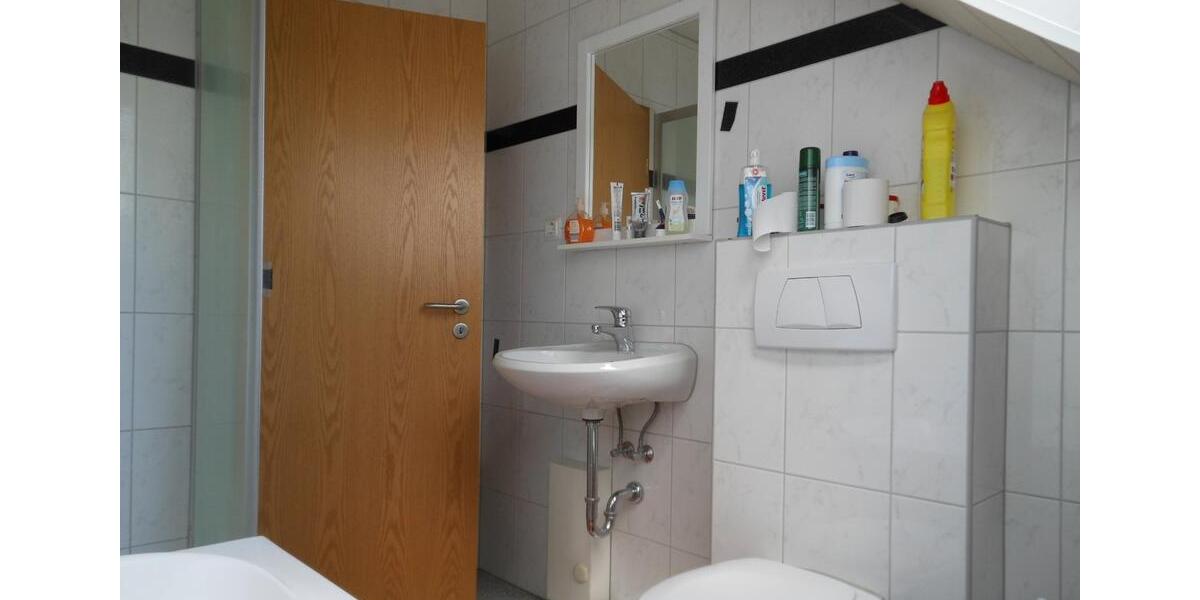 Dachgeschoßwohnung Bergheim Ahe - 2.5 Zimmer, 60 m&sup2;, 490&euro; | Angebot:24753189