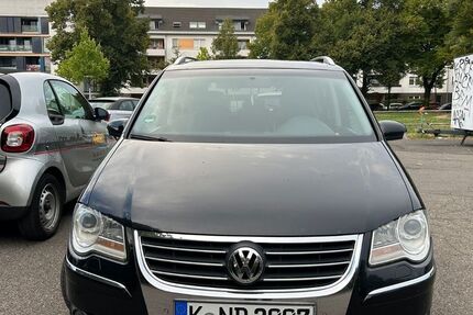 VW Touran 345.000 km 3.100 &euro; Köln 51067