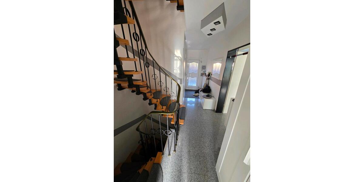 Reihenhaus Dormagen Hackenbroich - 1 Zimmer, 145 m&sup2;, 465.000&euro; | Angebot:25263303