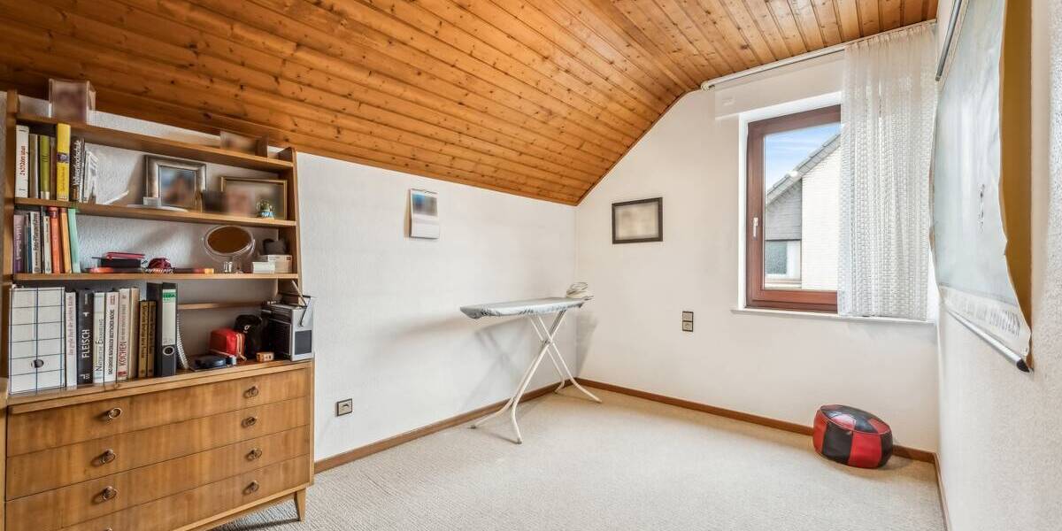 Einfamilienhaus Dormagen / Stürzelberg Stürzelberg - 6 Zimmer, 209 m&sup2;, 670.000&euro; | Angebot:26189779