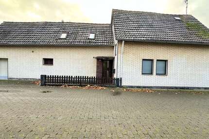 Haus zum Kaufen in Langenfeld Berghausen 369.000 € 85 m² 4 zimmer