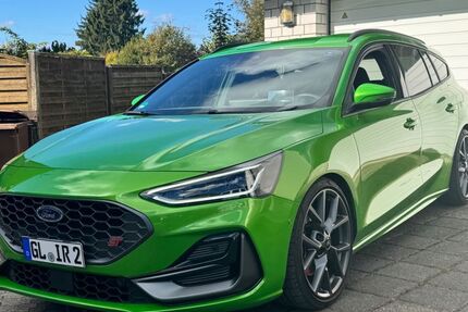 Ford Focus 10.488 km 32.888 &euro; Bergisch Gladbach 51467
