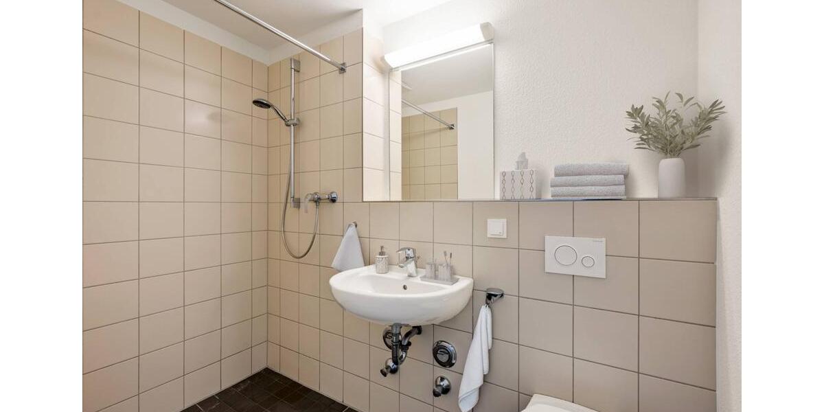 Dachgeschoßwohnung Köln Ehrenfeld - 2 Zimmer, 45 m&sup2;, 934&euro; | Angebot:26367450