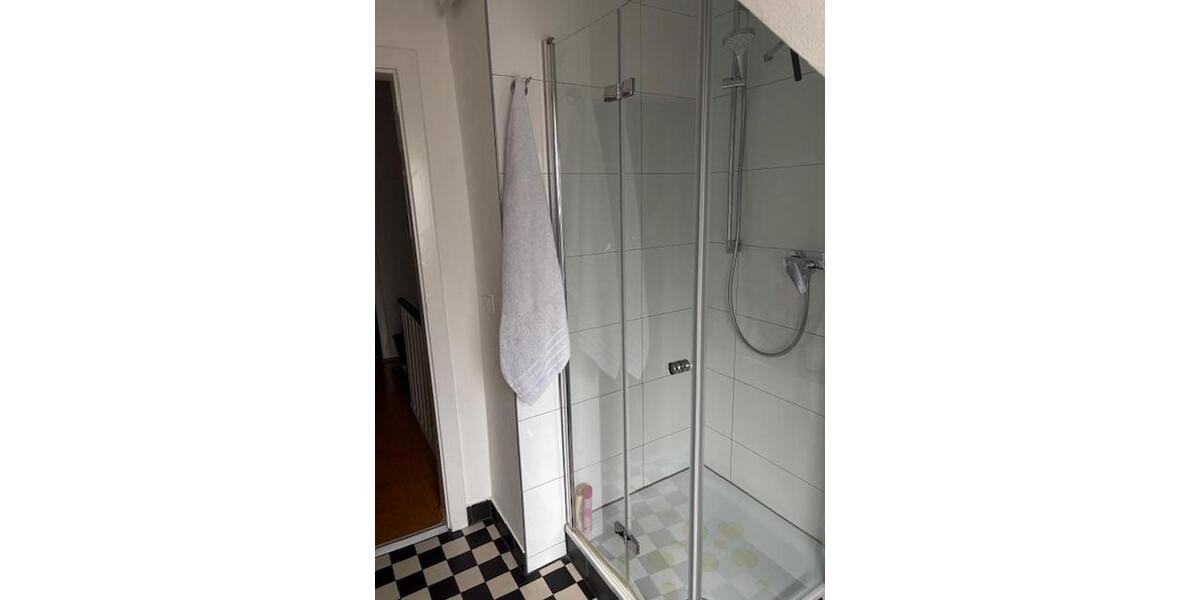 Reihenhaus Köln Innenstadt - 6 Zimmer, 135 m&sup2;, 2.800&euro; | Angebot:25252021