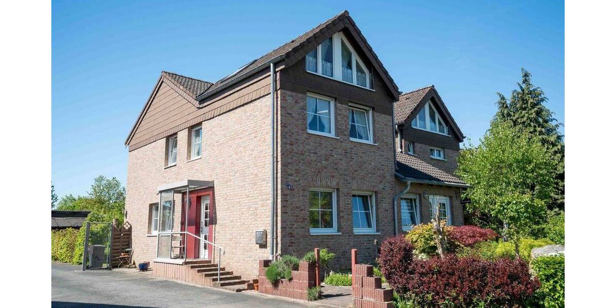 Mehrfamilienhaus, Wohnhaus Erftstadt / Bliesheim Bliesheim - 8 Zimmer, 255 m&sup2;, 769.000&euro; | Angebot:26583297
