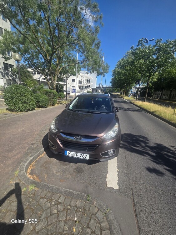 Hyundai IX35 230.000 km 4.250 € Dormagen 41539