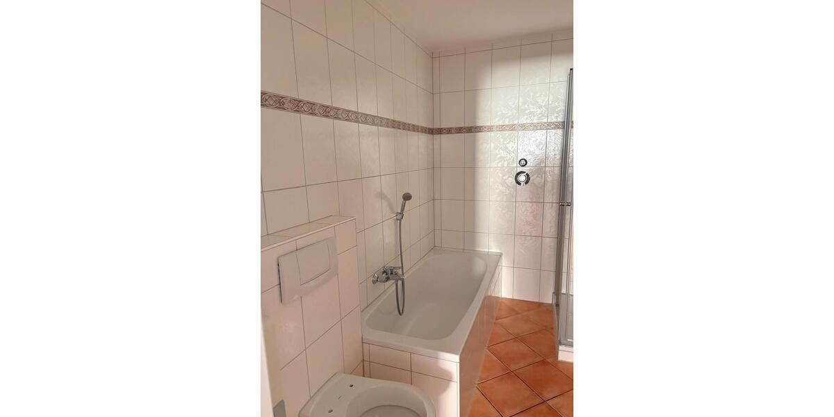 Etagenwohnung Leverkusen Schlebusch - 2 Zimmer, 65 m&sup2;, 950&euro; | Angebot:26320456
