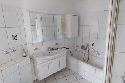 Wohnung Leverkusen Schlebusch - 3 Zimmer, 100 m&sup2;, 950&euro; | Angebot:26308106