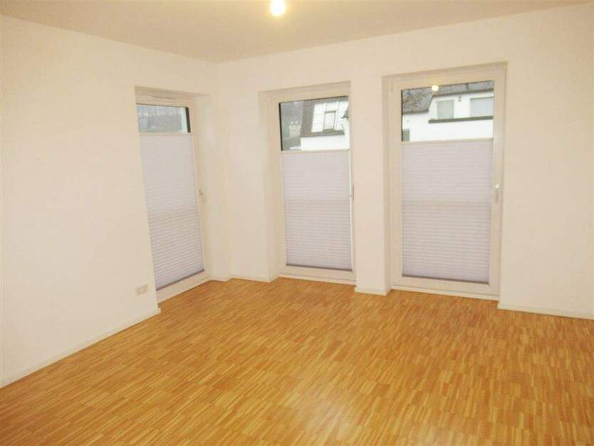Moderne 3 Zimmer Wohnung mit EBK und Balkon in Wuppertal - Uellendahl 3 zimmer