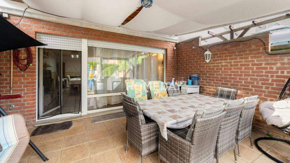 Familienfreundliches Reihenmittelhaus mit gepflegter Ausstattung, Süd-Ost Terrasse & Gartenparadies 6 zimmer