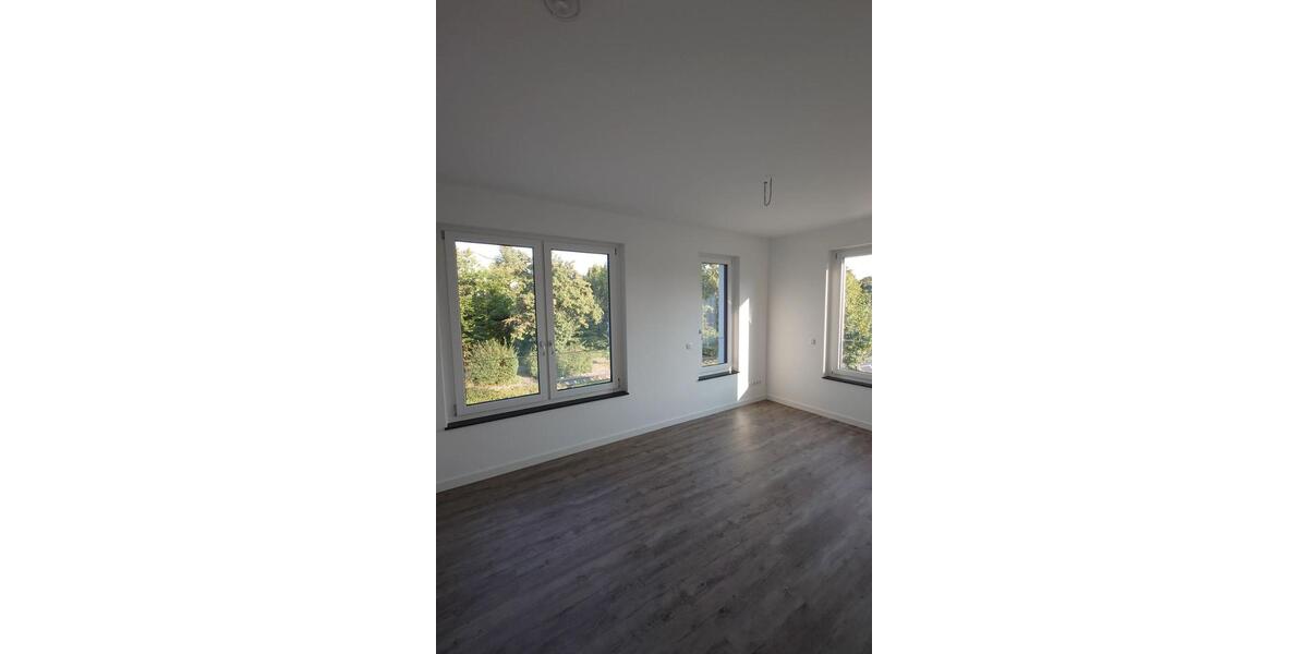 Etagenwohnung Troisdorf Bergheim - 3 Zimmer, 81 m&sup2;, 1.335&euro; | Angebot:25258306