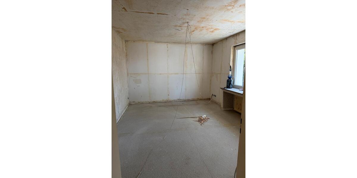 Hochparterre Remscheid Lüttringhausen - 2 Zimmer, 53 m&sup2;, 830&euro; | Angebot:26267479