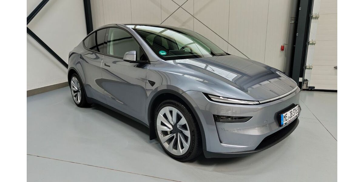 Tesla Model Y 5.950 km 64.889 &euro; Haan 42781