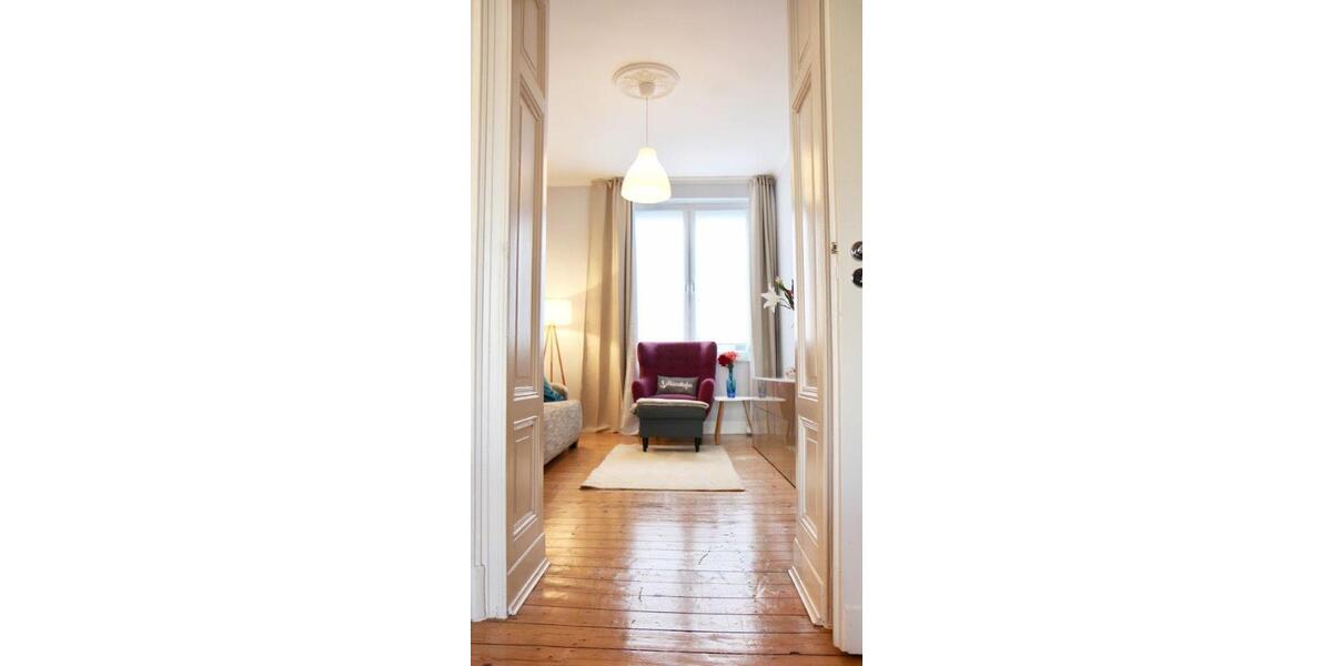 VOLLMÖBLIERTE GRÜNDERZEIT- SMARTHOME-TERRASSENWOHNUNG IN CITY- BESTLAGE 2 zimmer