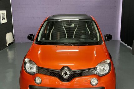 Renault Twingo 107.864 km 8.800 &euro; Düsseldorf 40476