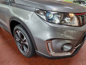 Suzuki Vitara 1.4 Comfort+ 4x4 Pano Alu Schutzleisten 67.706 km 16.190 € HAAN 42781