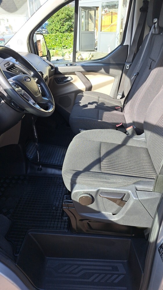 Ford Tourneo 132.700 km 18.900 € Hilden 40721