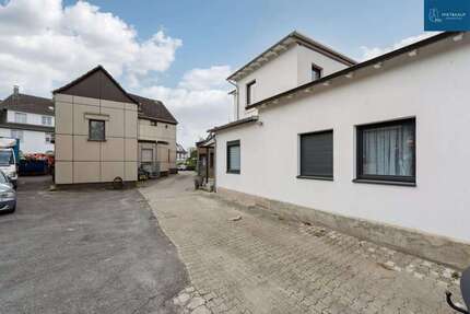 Haus zum Kaufen in Solingen 779.000 € 450 m² 12 zimmer