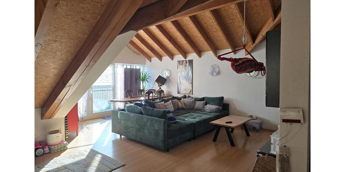 Dachgeschoßwohnung Rösrath - 3 Zimmer, 89 m&sup2;, 1.200&euro; | Angebot:25545185