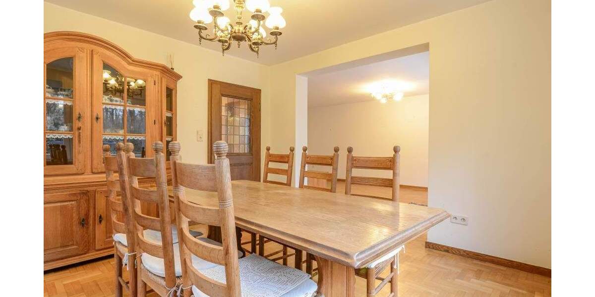 Mehrfamilienhaus, Wohnhaus Leverkusen Lützenkirchen - 6 Zimmer, 146 m&sup2;, 550.000&euro; | Angebot:25822680