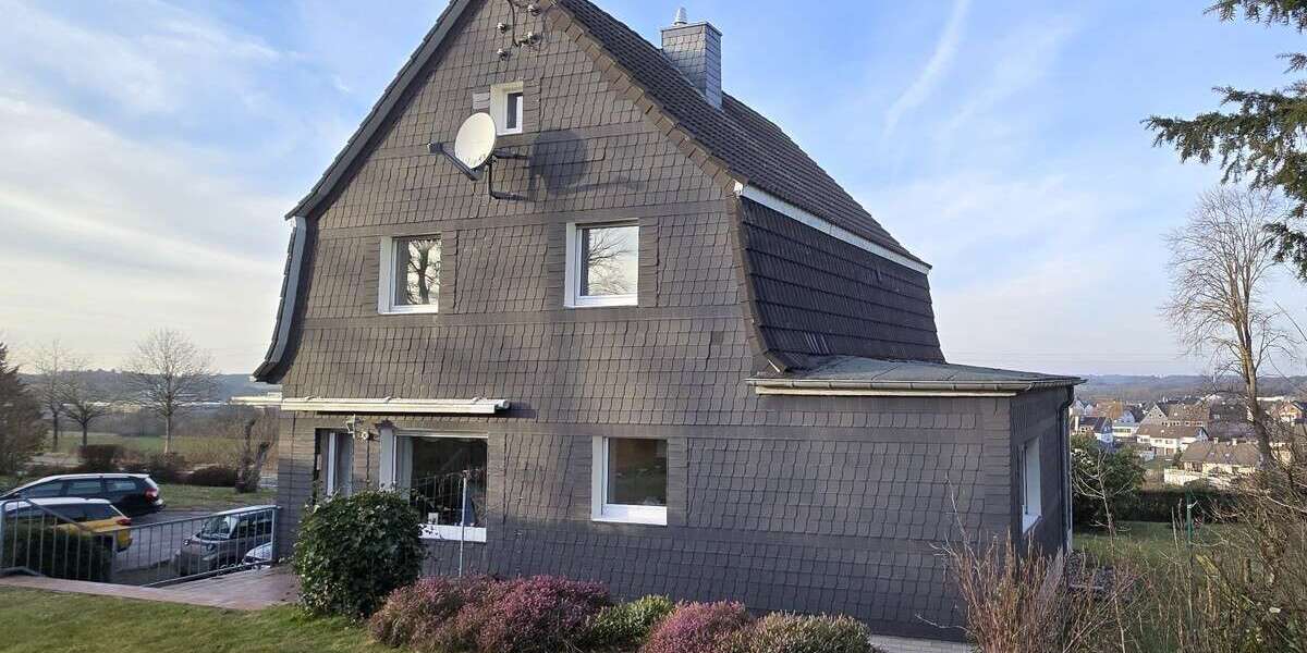 Einfamilienhaus Hückeswagen - 5 Zimmer, 140 m&sup2;, 269.000&euro; | Angebot:25220170