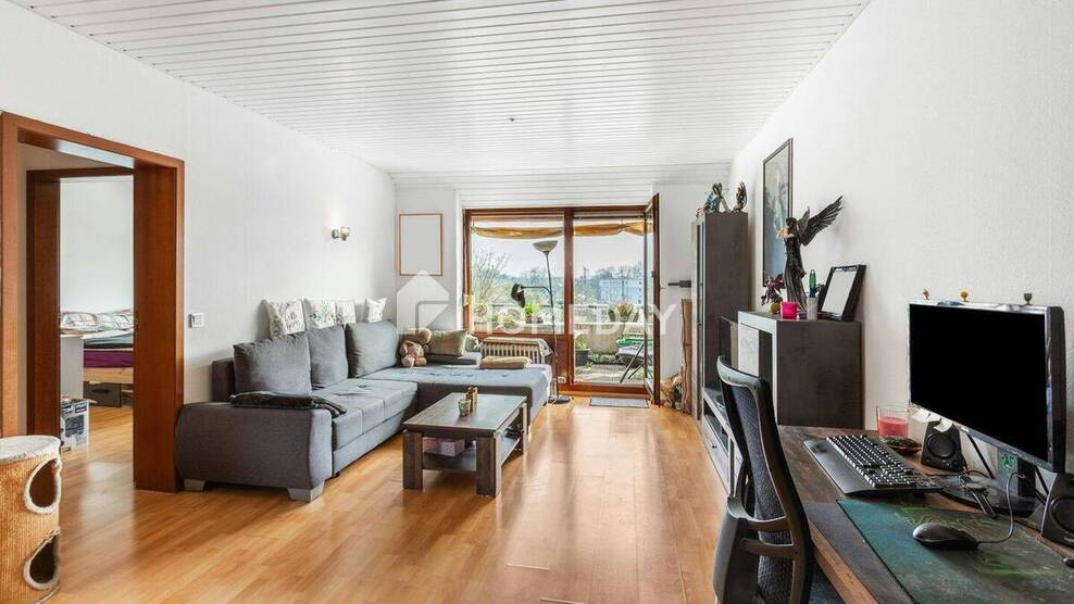 Helle DG-Wohnung mit Süd-Ost-Balkon, Wannenbad und gepflegter Ausstattung 2 zimmer