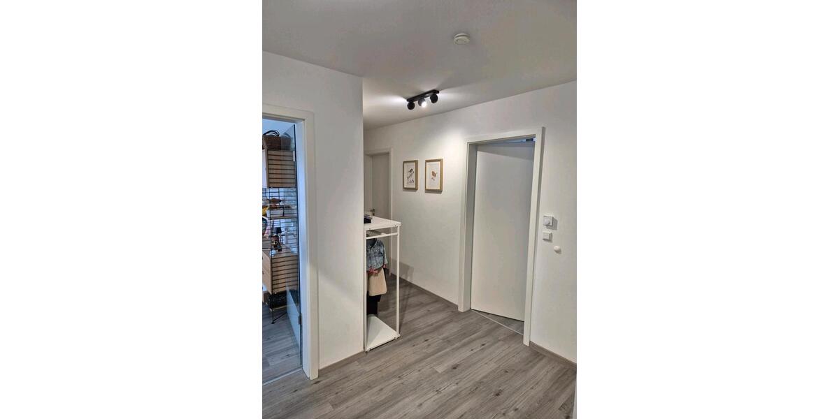 Dachgeschoßwohnung Leichlingen (Rheinland) - 3 Zimmer, 95 m&sup2;, 1.249&euro; | Angebot:26692780