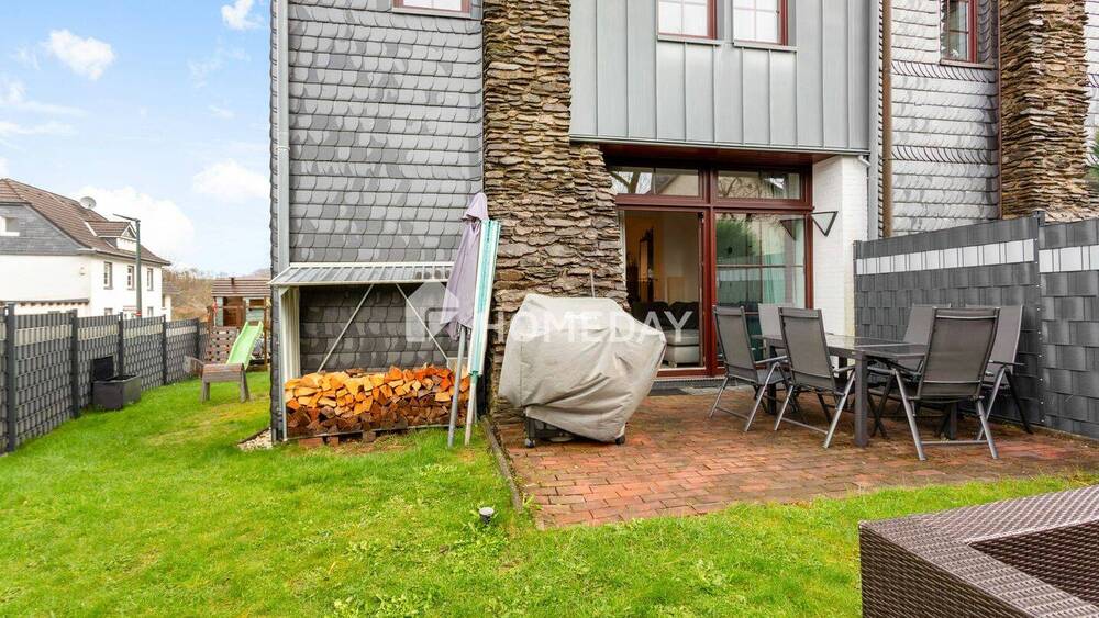 Reihenendhaus Hückeswagen Innenstadt - 8 Zimmer, 170 m&sup2;, 495.000&euro; | Angebot:26189383