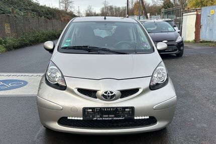 Toyota Aygo (X) 95.000 km 2.700 &euro; Köln 50739