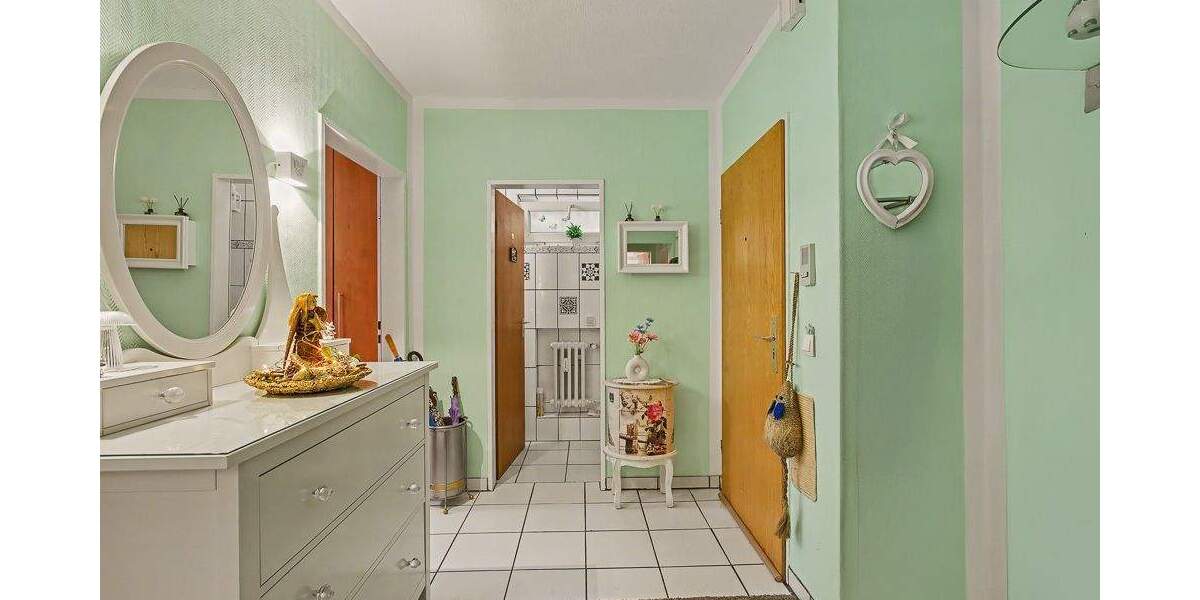 Solides 3-Familienhaus in ruhiger Lage von Pulheim - im südlichen Bereich von Stommeln 8 zimmer