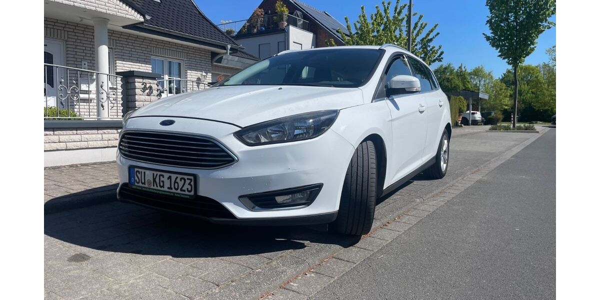Ford Focus 129.000 km 4.800 &euro; Troisdorf 53844