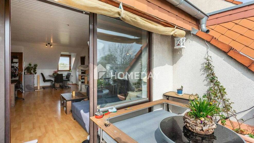 Helle DG-Wohnung mit Süd-Ost-Balkon, Wannenbad und gepflegter Ausstattung 2 zimmer