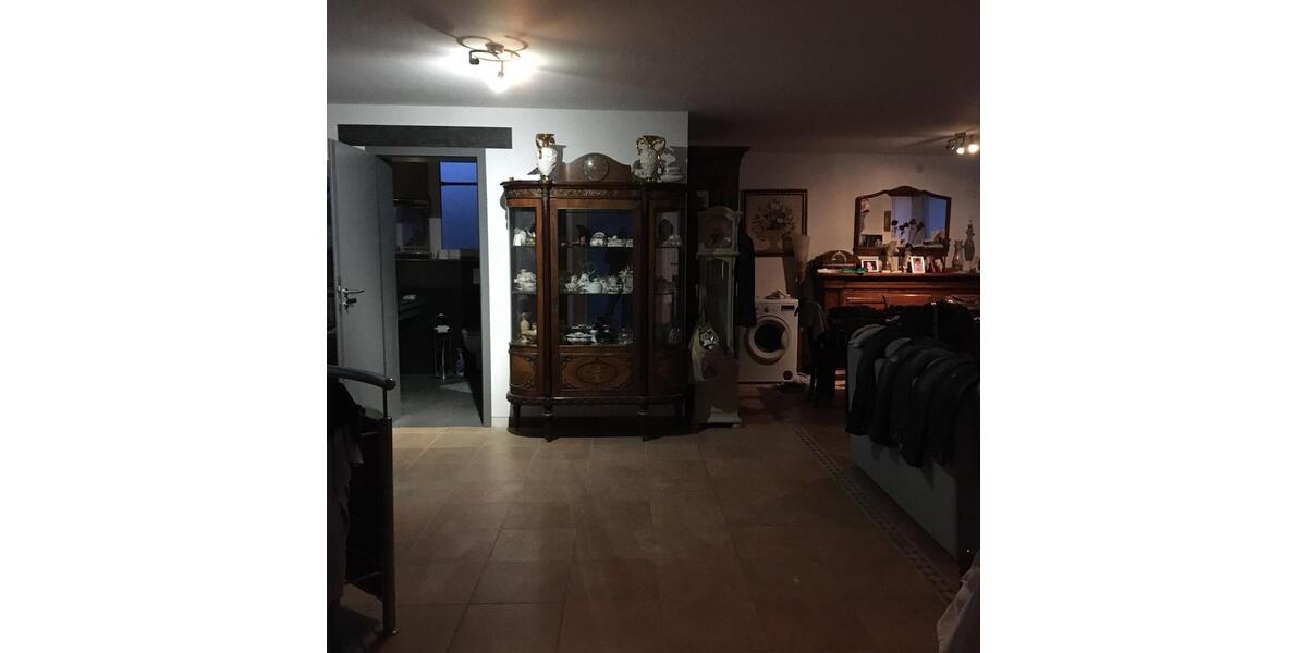 Doppelhaushälfte Remscheid Reinshagen - 6 Zimmer, 235 m&sup2;, 1.400&euro; | Angebot:25140319