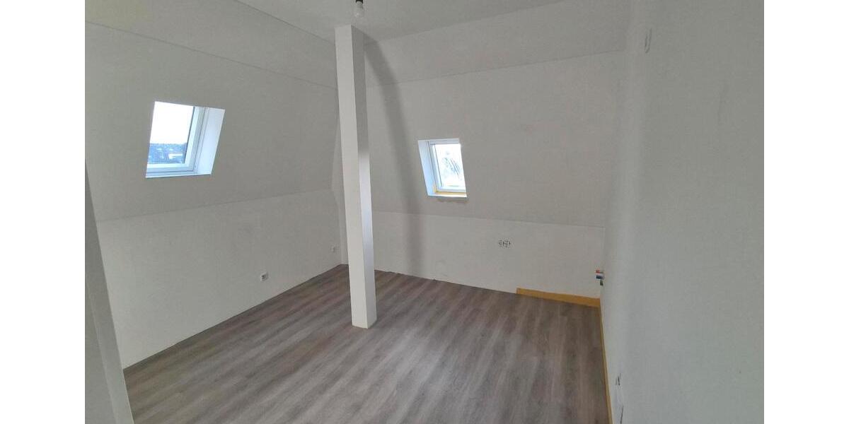 Dachgeschoßwohnung Leverkusen Opladen - 2 Zimmer, 72 m&sup2;, 940&euro; | Angebot:26414575