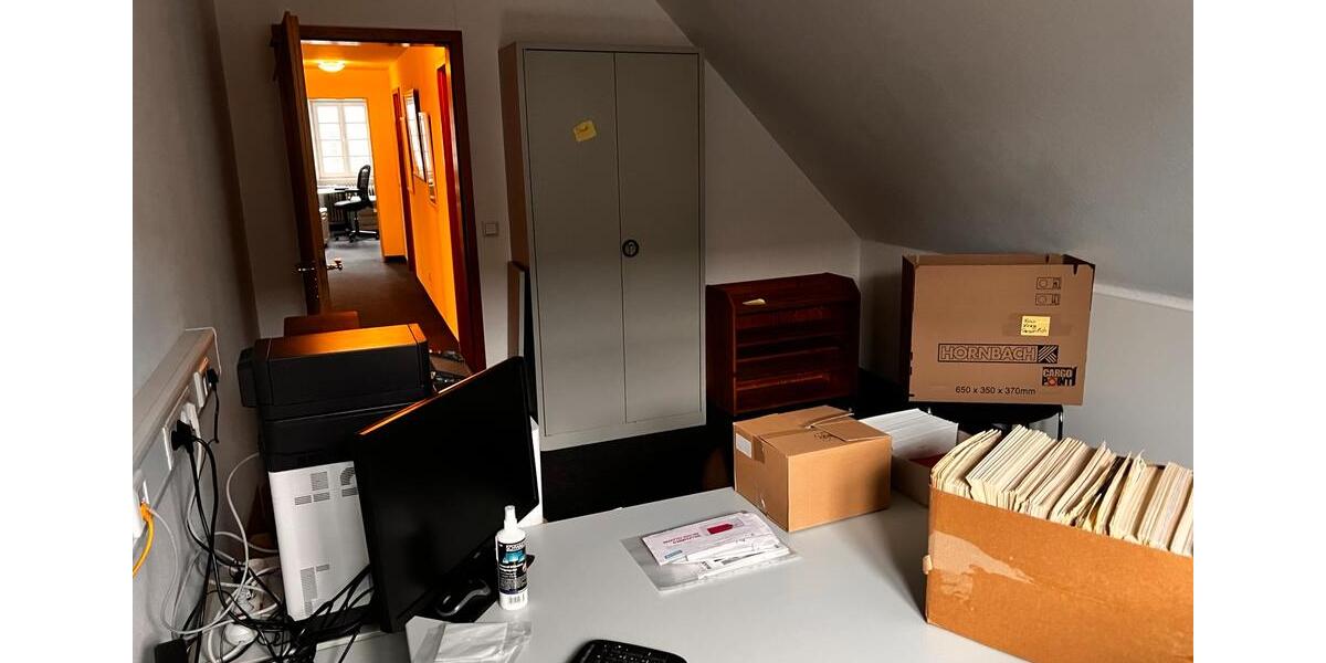 Dachgeschoss komplett zu mieten 100QM zimmer