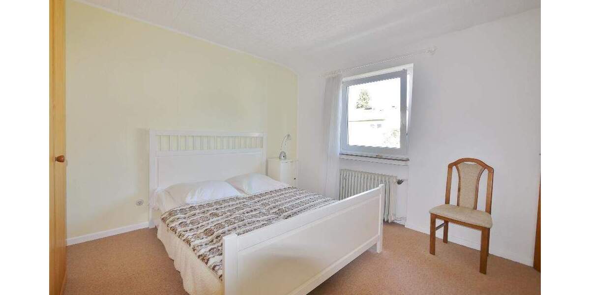 Attraktive Doppelhaushälfte auf großem Süd-West Grundstück in ruhiger Lage von Haan-Gruiten 5 zimmer