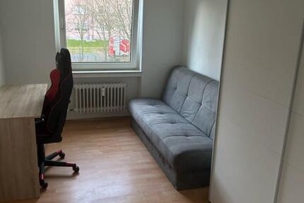 Wohnung Köln Nippes - 3 Zimmer, 20 m&sup2;, 400&euro; | Angebot:25392977
