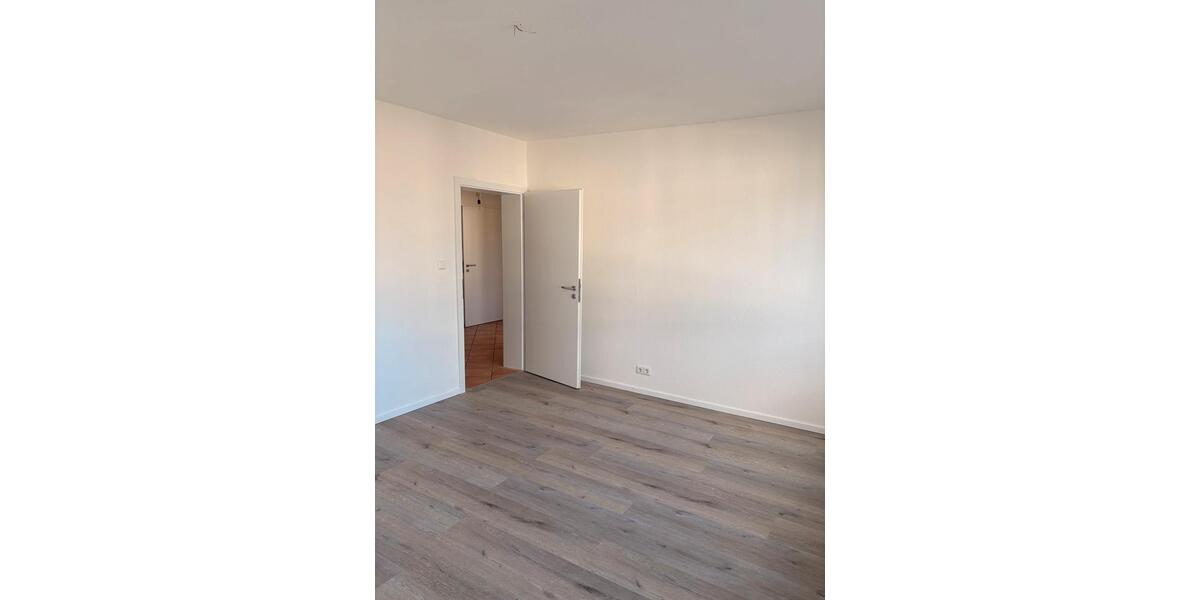 Etagenwohnung Leverkusen Schlebusch - 2 Zimmer, 65 m&sup2;, 950&euro; | Angebot:26320456