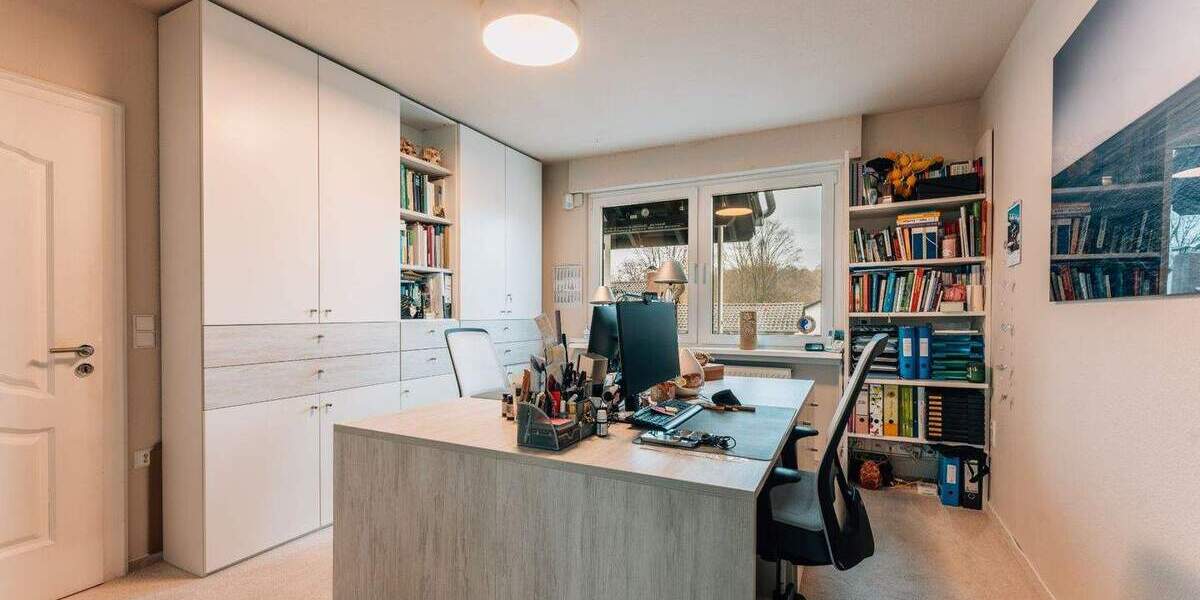 Einfamilienhaus Bergisch Gladbach Schildgen - 7 Zimmer, 282 m&sup2;, 945.000&euro; | Angebot:24138043