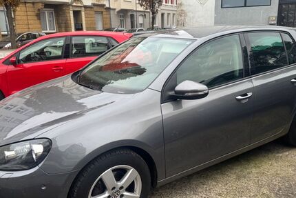 VW Golf 232.000 km 4.300 &euro; Leverkusen 51373