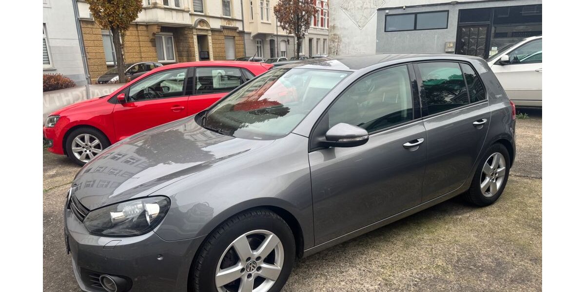 VW Golf 232.000 km 4.300 &euro; Leverkusen 51373
