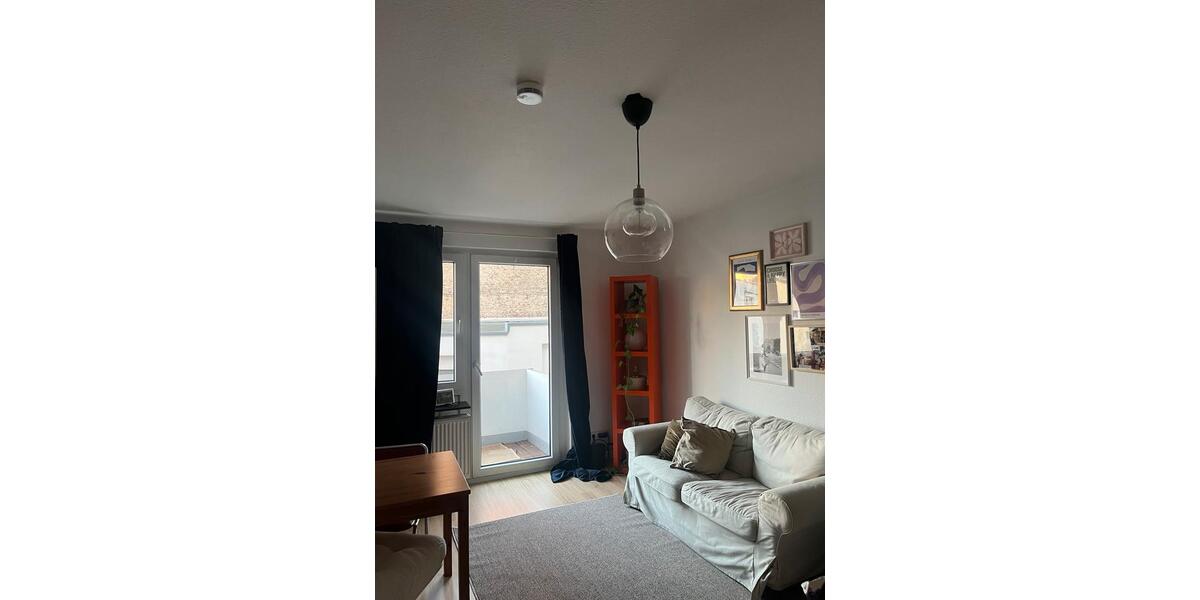 Etagenwohnung Köln Ehrenfeld - 1.5 Zimmer, 32 m&sup2;, 850&euro; | Angebot:25414912