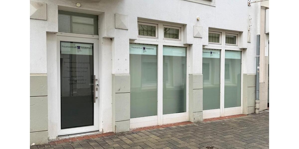 Vielseitig nutzbares Ladenlokal in Troisdorf-Zentrum zimmer