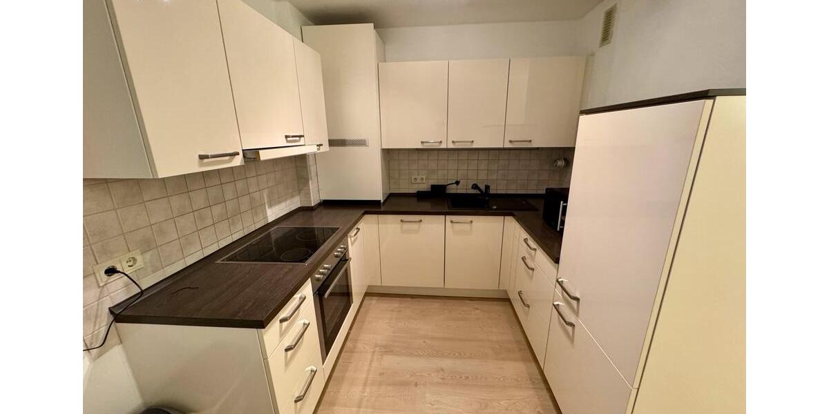 Etagenwohnung Langenfeld (Rheinland) - 2 Zimmer, 66 m&sup2;, 15&euro; | Angebot:26701951