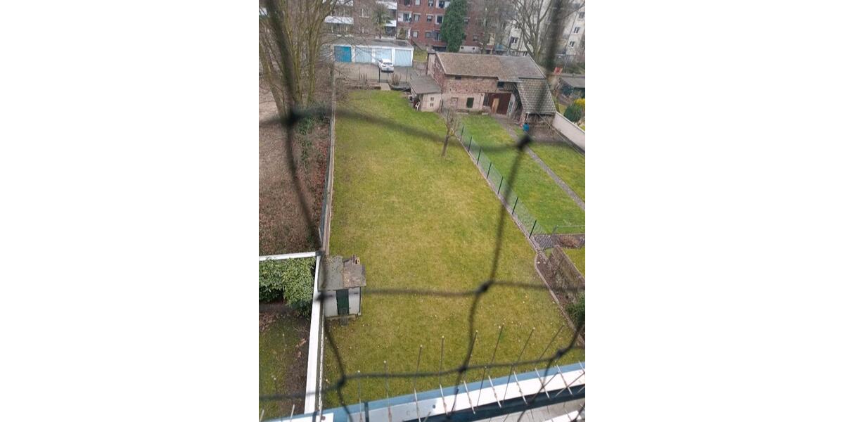 1 Zimmer WG (+Balkon, Küche, Bad, Garten) 1 zimmer