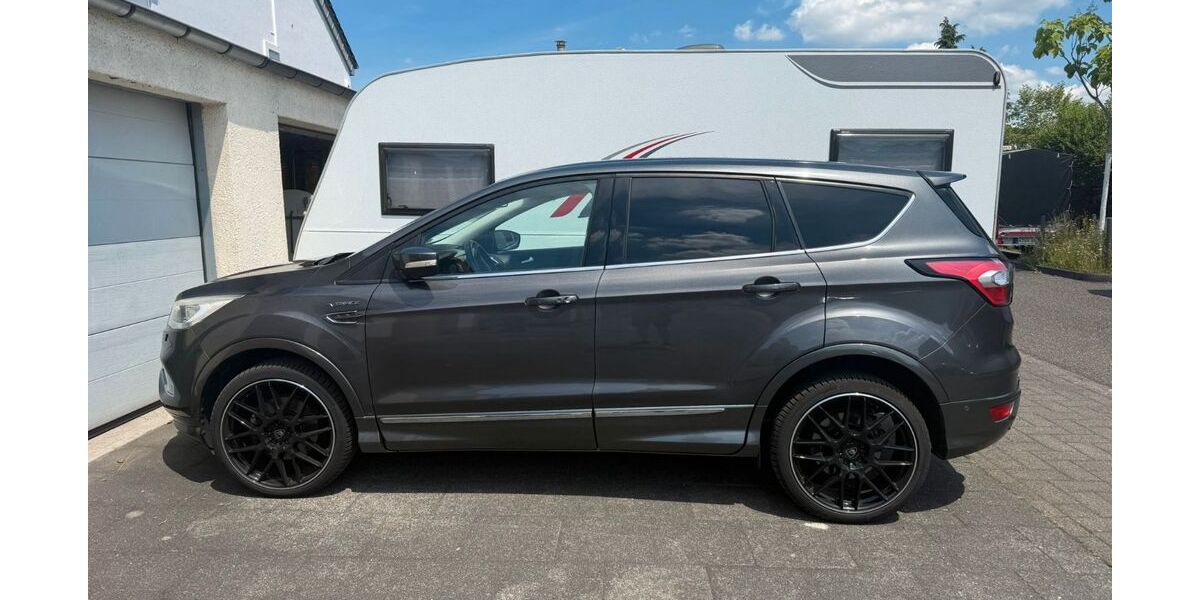 Ford Kuga 86.700 km 19.600 &euro; Köln 50827