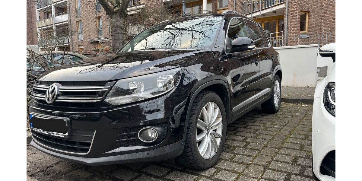 VW Tiguan 106.000 km 11.999 &euro; Köln 51143